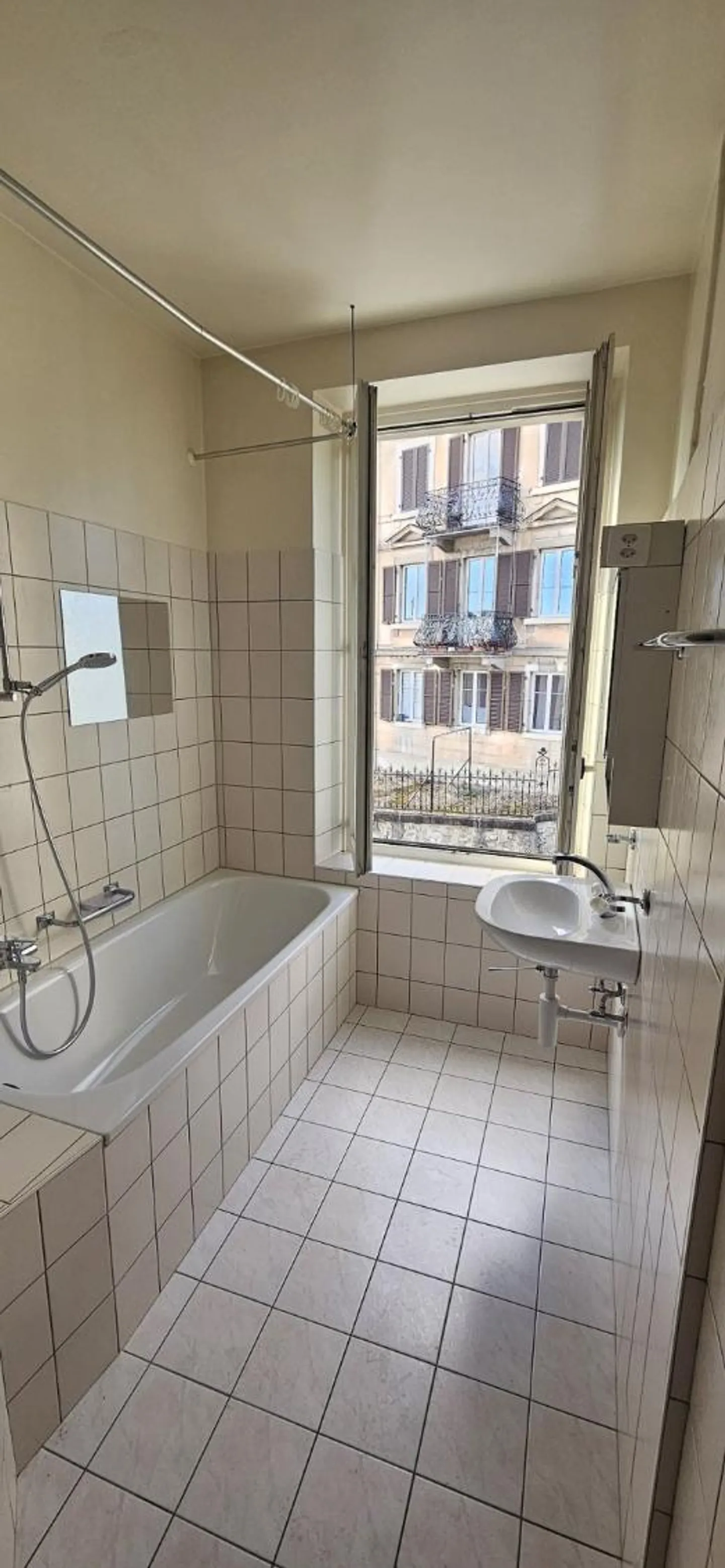 05522 - Appartamento 3,5 - Bel-Air 20 - La Chaux-de-Fonds - Foto 6 di 6