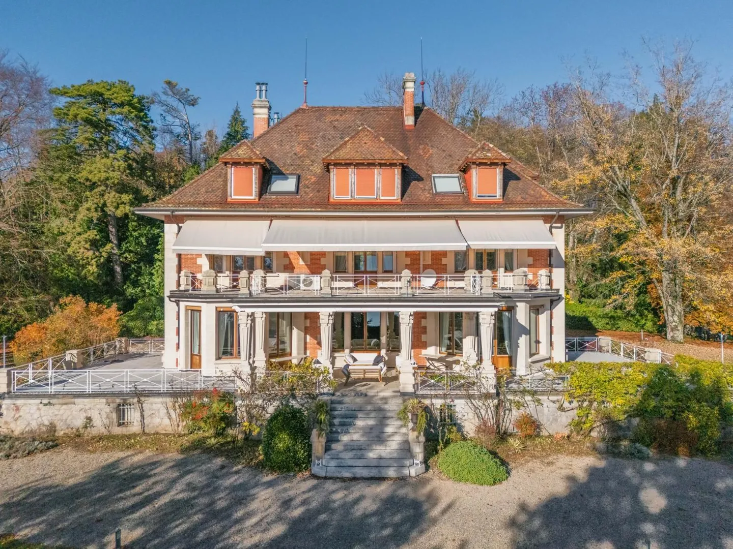 Prestigeträchtige Villa im Herzen der Lavaux - Foto 3 von 13