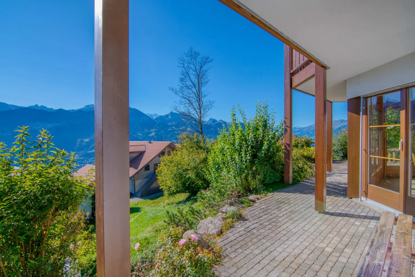 Esclusivo appartamento con giardino di 3,5 locali a Beatenberg - ideale come prima casa o casa vacanze, il tuo rifugio con panorama alpino e vista mozzafiato sul lago - Foto 20 di 24