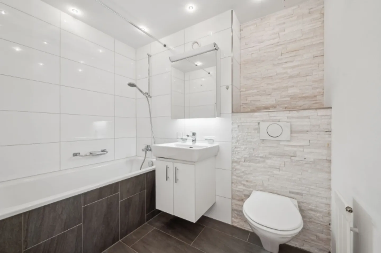 Maisonette affascinante di 3,5 stanze con terrazza a Zollikofen - Foto 8 di 13