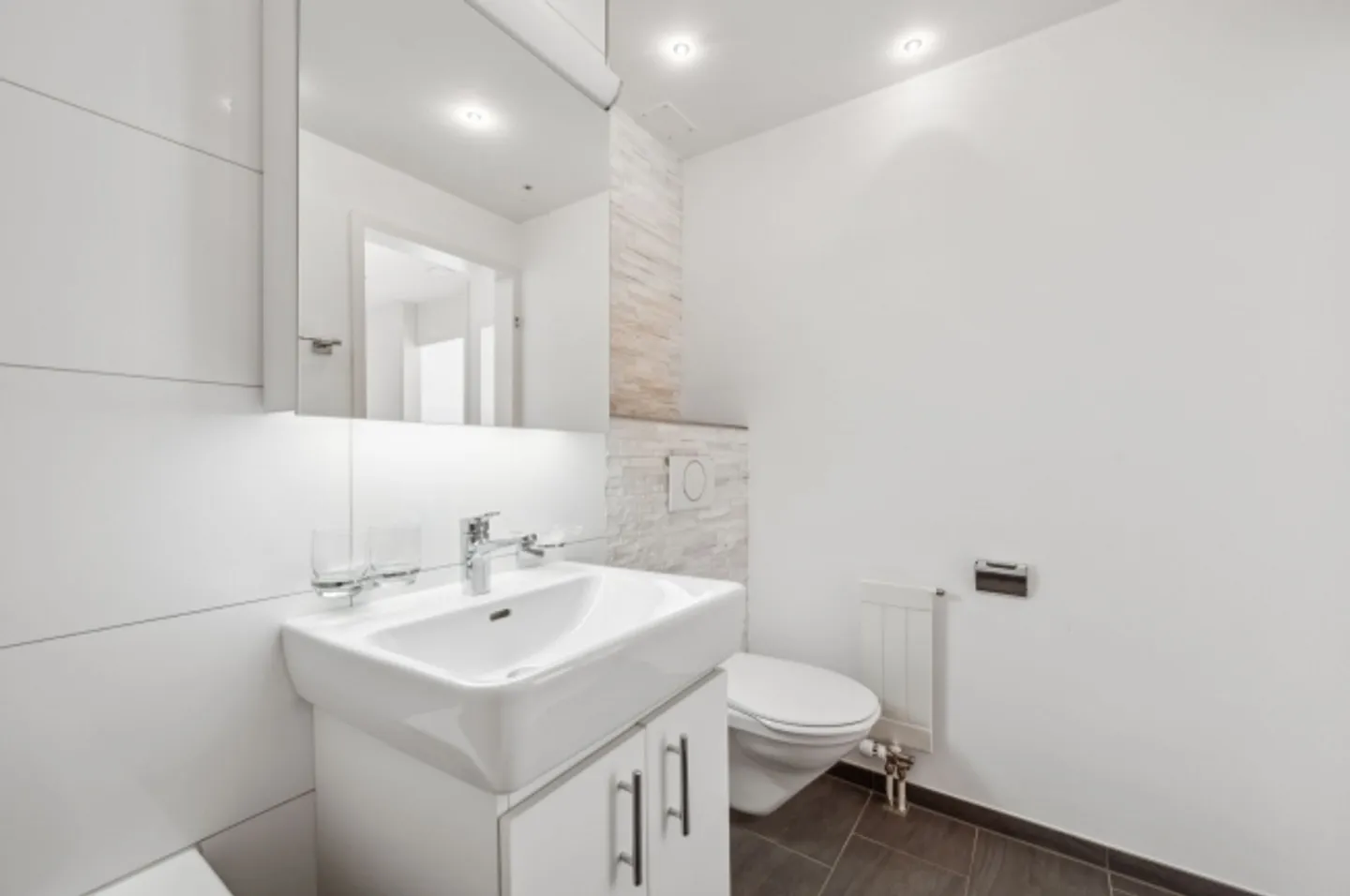 Maisonette affascinante di 3,5 stanze con terrazza a Zollikofen - Foto 9 di 13