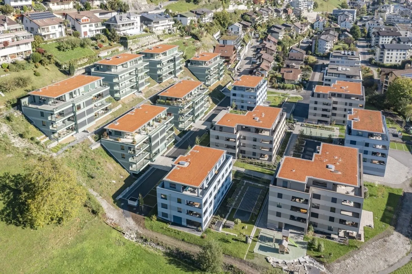 Einstellhallenplätze zentrumsnah in Ennetbürgen - Foto 1 von 1