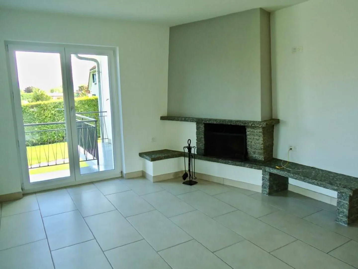 Charming Townhouse with Garden - Photo 6 of 10