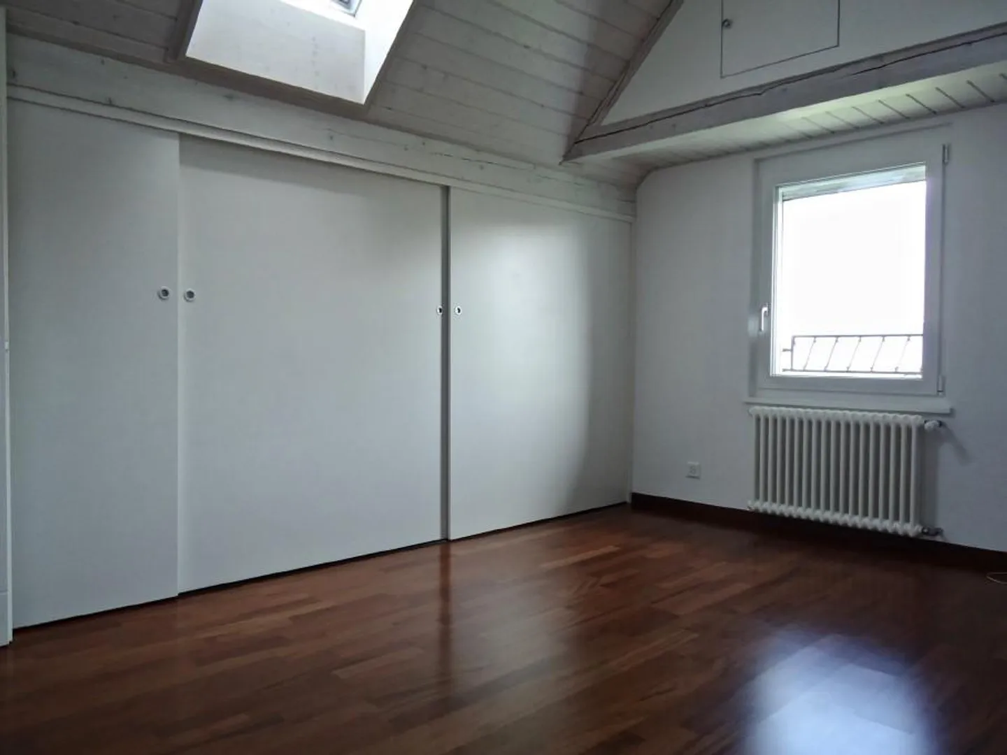Charming Townhouse with Garden - Photo 8 of 10