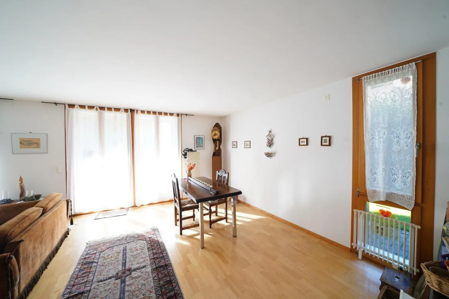 Charming Garden Apartment in the Old Town - Photo 7 of 9