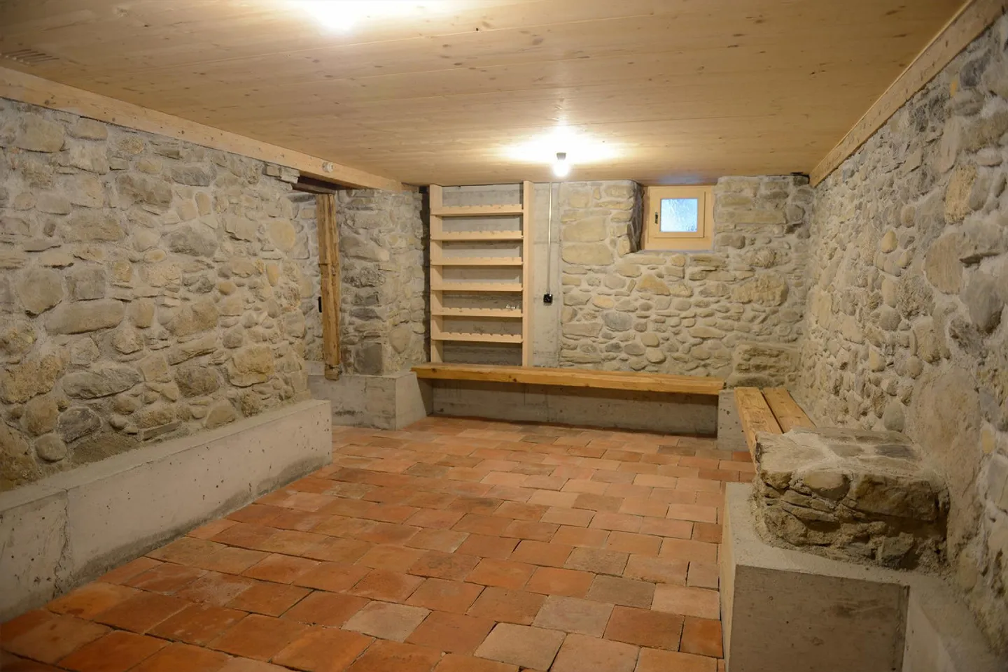 Casa con sostanza edilizia storica, per esigenze abitative contemporanee. - Foto 14 di 17