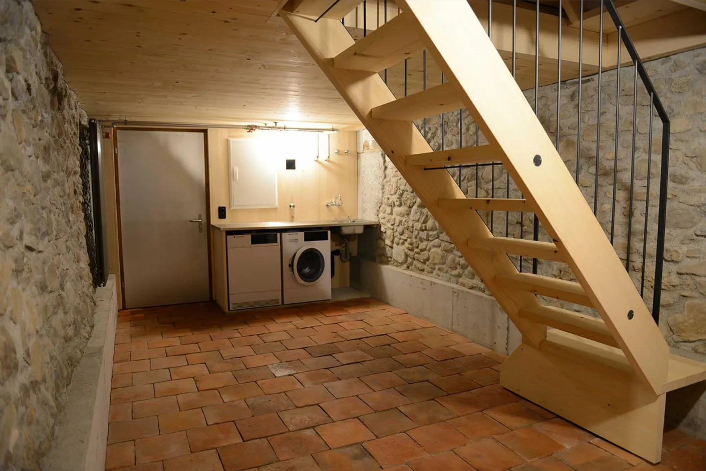 Casa con sostanza edilizia storica, per esigenze abitative contemporanee. - Foto 16 di 17