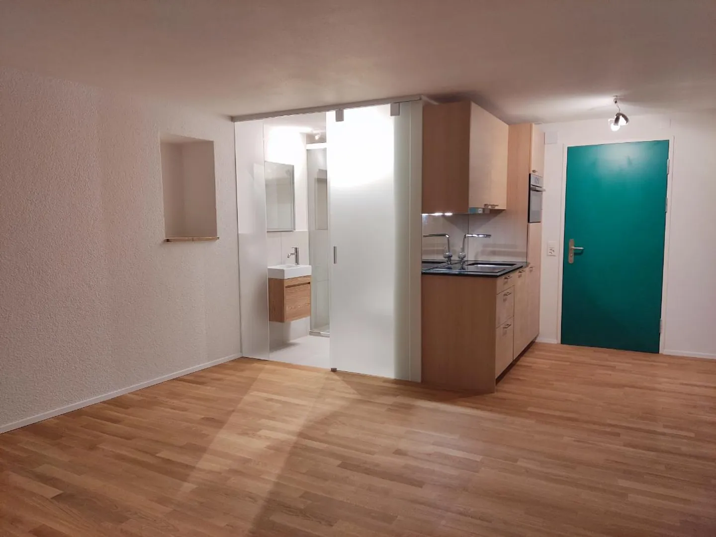 1.5 Room Apartment - Photo 2 of 5