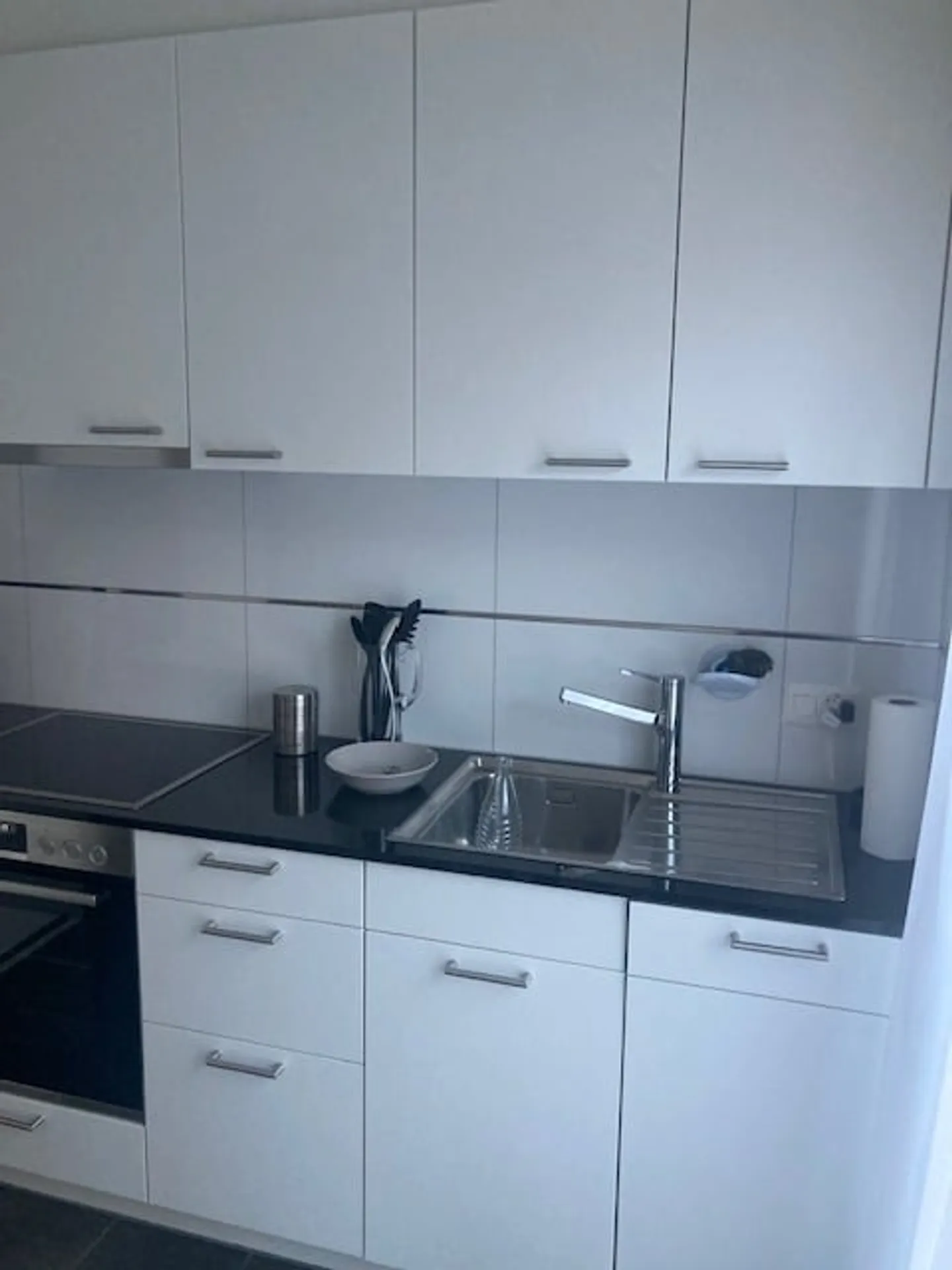 Charmante 3.5-Zimmer-Wohnung in ruhiger Lage in Hünibach - Photo 1 sur 14