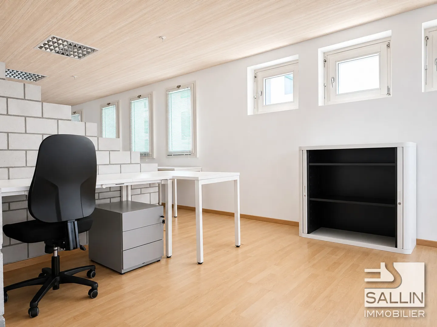 Bright administrative open space of approx. 140 m² - Photo 5 of 13