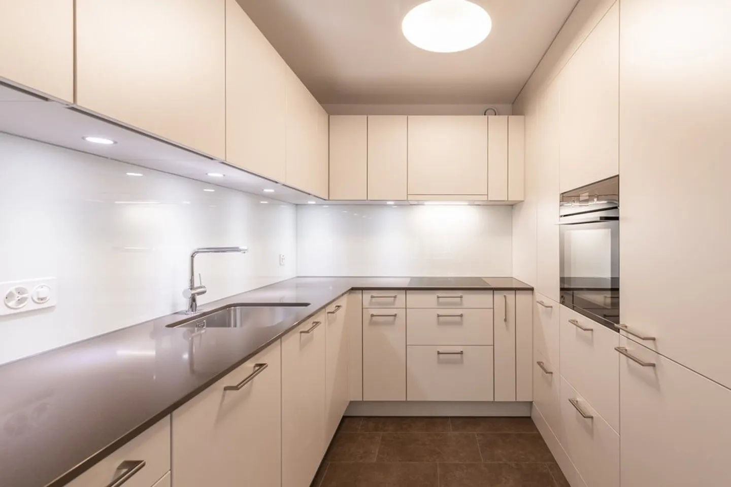 Modern 3.5-room apartment for rent in Horgen - Photo 3 of 7