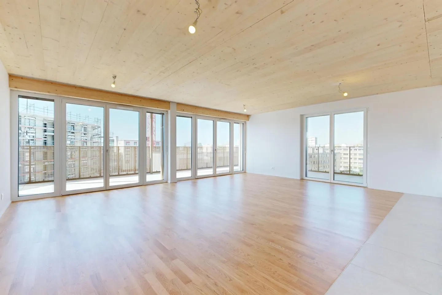 Wunderschöne 4,5-Zimmer-Neuwohnung mit großem Balkon und allem Komfort! - Foto 1 von 8
