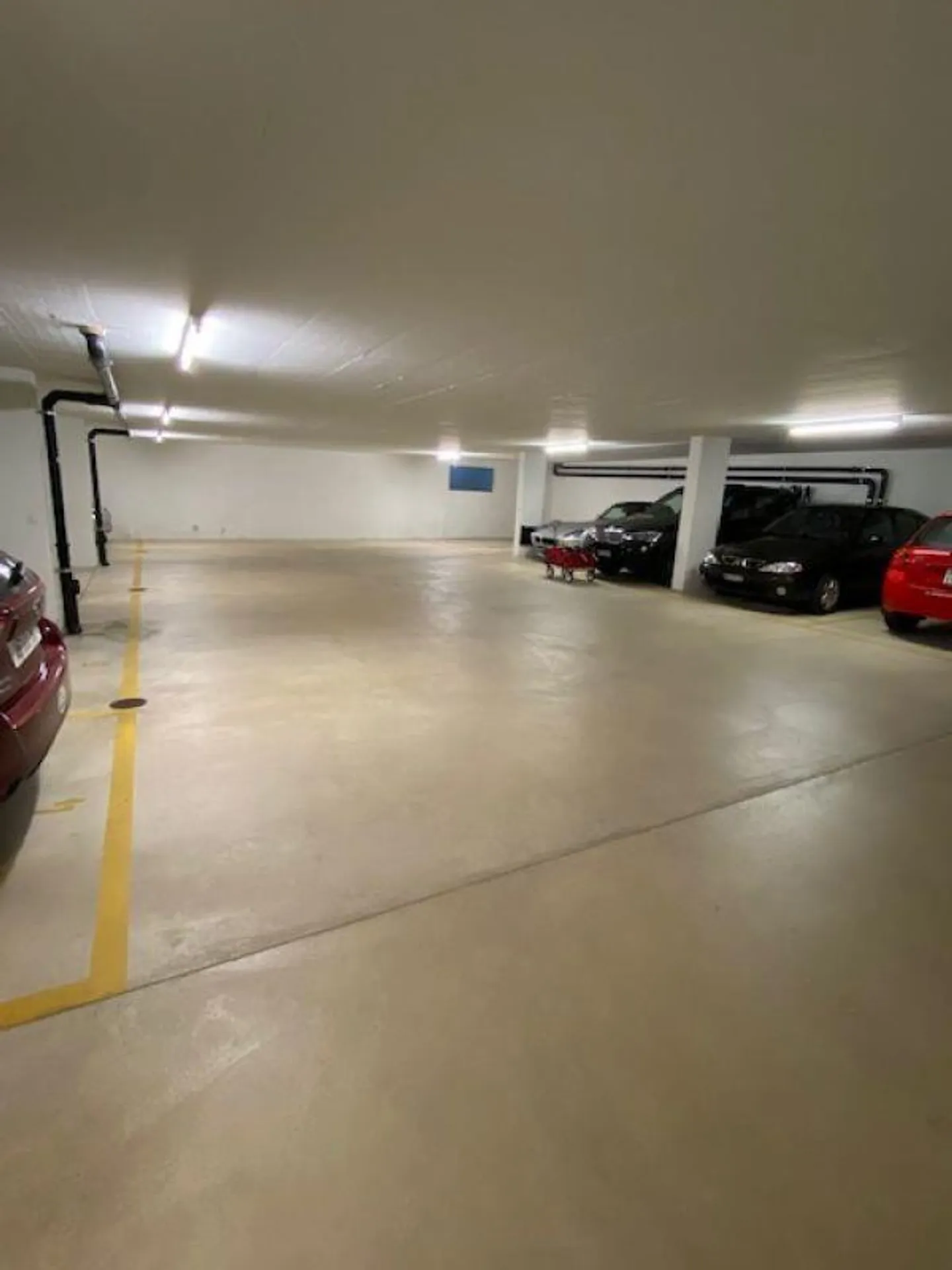 Underground parking space in Baden - Photo 1 of 2