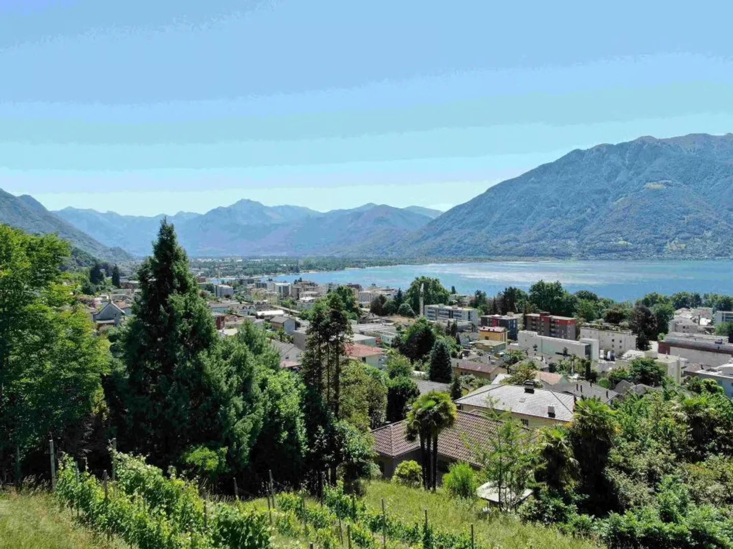 Appartamento di Lusso con Vista Lago - Foto 2 di 10