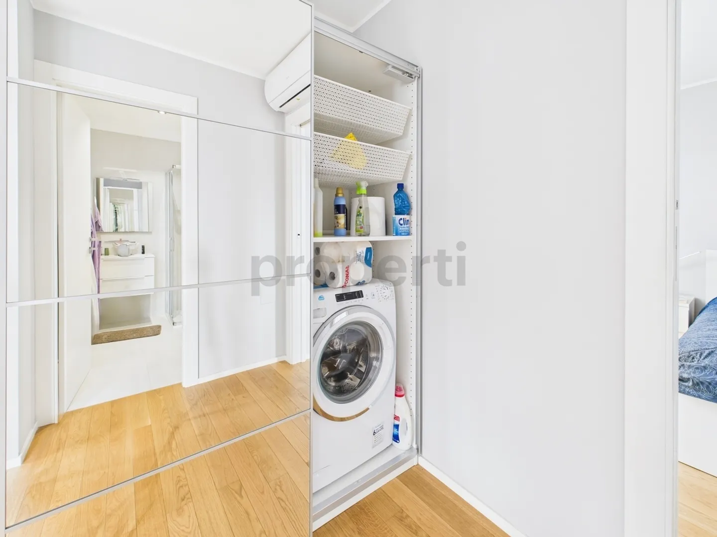 Paradiso 2,5-Zimmer-Wohnung mit Parkplatz, ausgezeichnete Investition - Foto 9 von 11