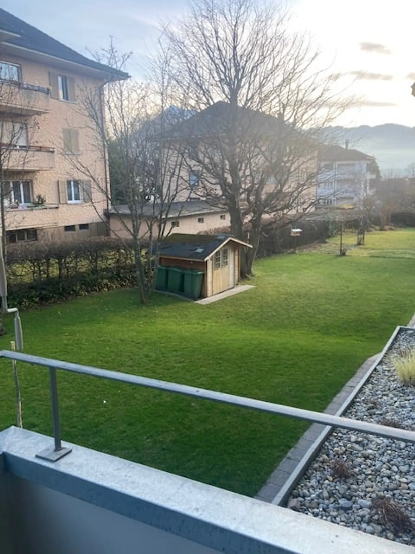 Charmante 3.5-Zimmer-Wohnung in ruhiger Lage in Hünibach - Photo 13 sur 14