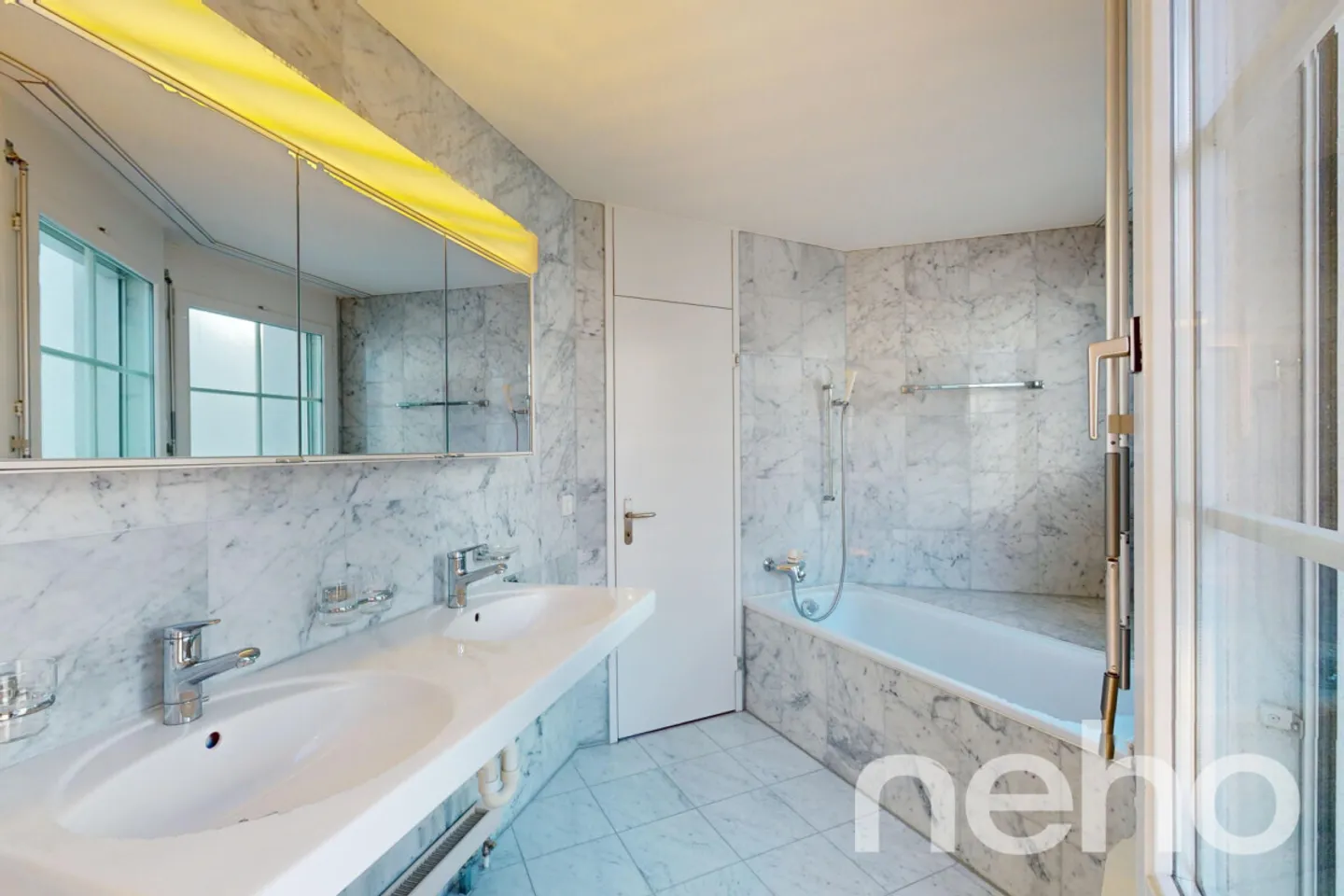 Maisonette di 4,5 stanze situata in posizione tranquilla con terrazza sul tetto a Bonstetten - Foto 11 di 13