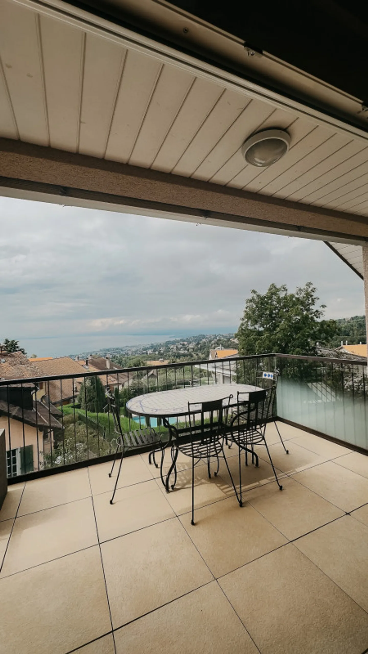 Lutry / Belmont-sur-Lausanne - Appartamento mansardato di 5 stanze con... - Foto 13 di 13