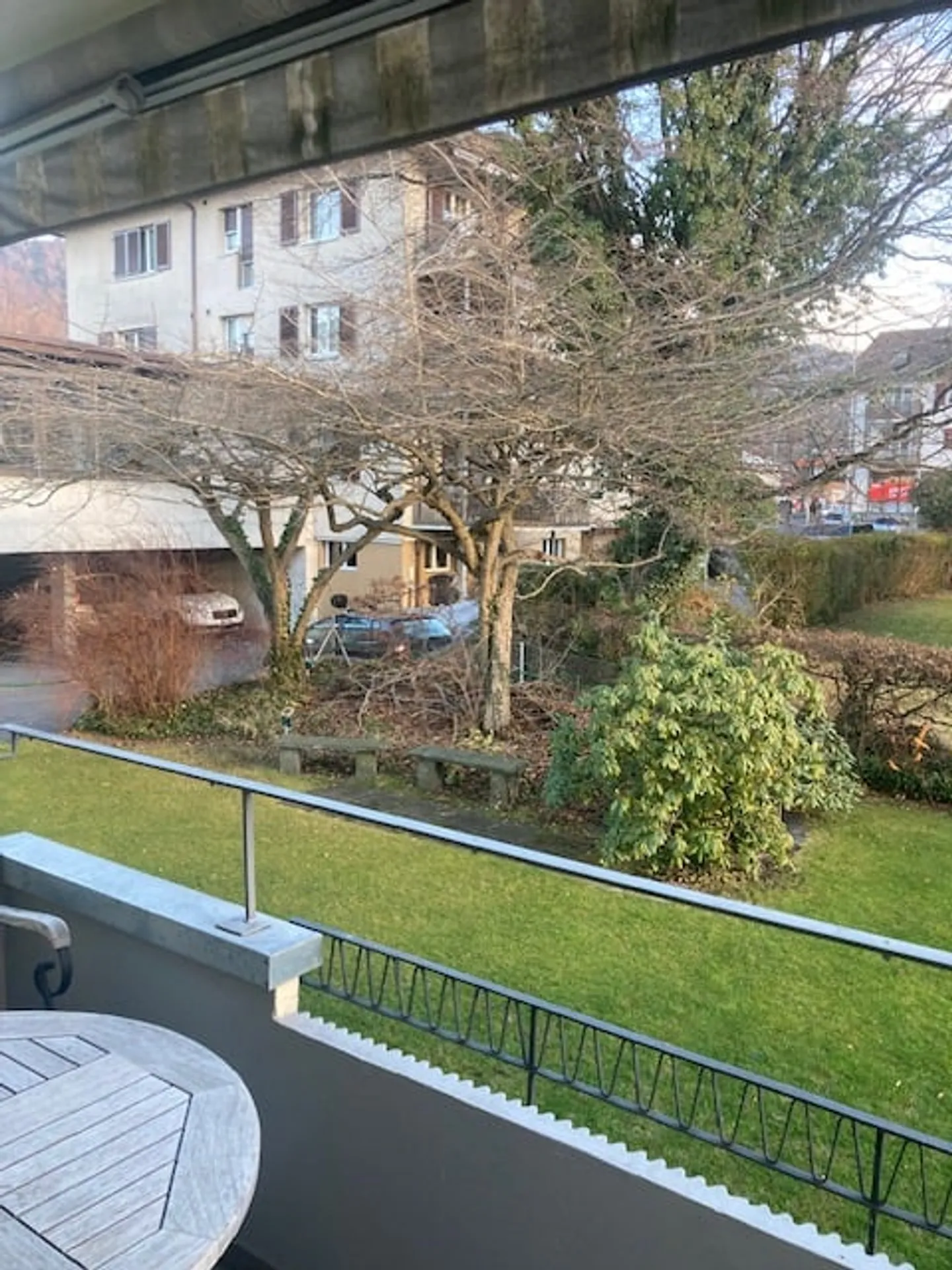 Charmante 3.5-Zimmer-Wohnung in ruhiger Lage in Hünibach - Photo 14 sur 14