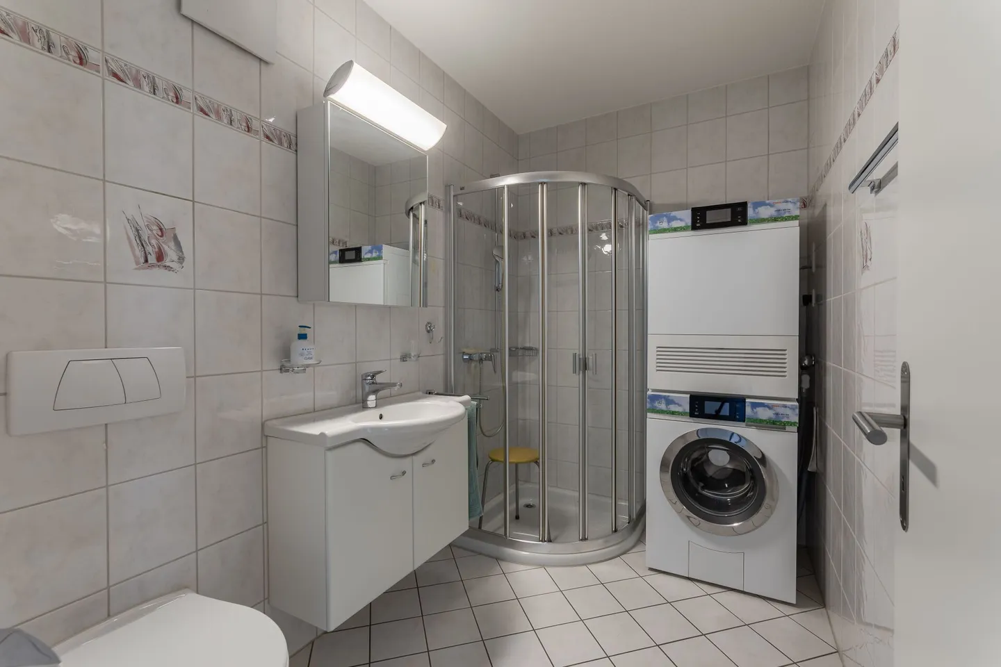 Appartement de 4 1/2 pièces en ville dans un emplacement central et calme à Zug - Photo 12 sur 17