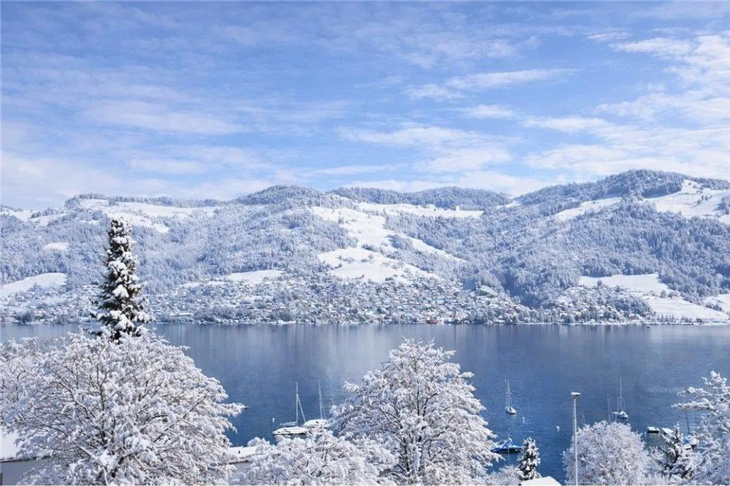 Home with a View, Terraced Single-Family House with Studio and Beautiful Lake View - Photo 1 of 13
