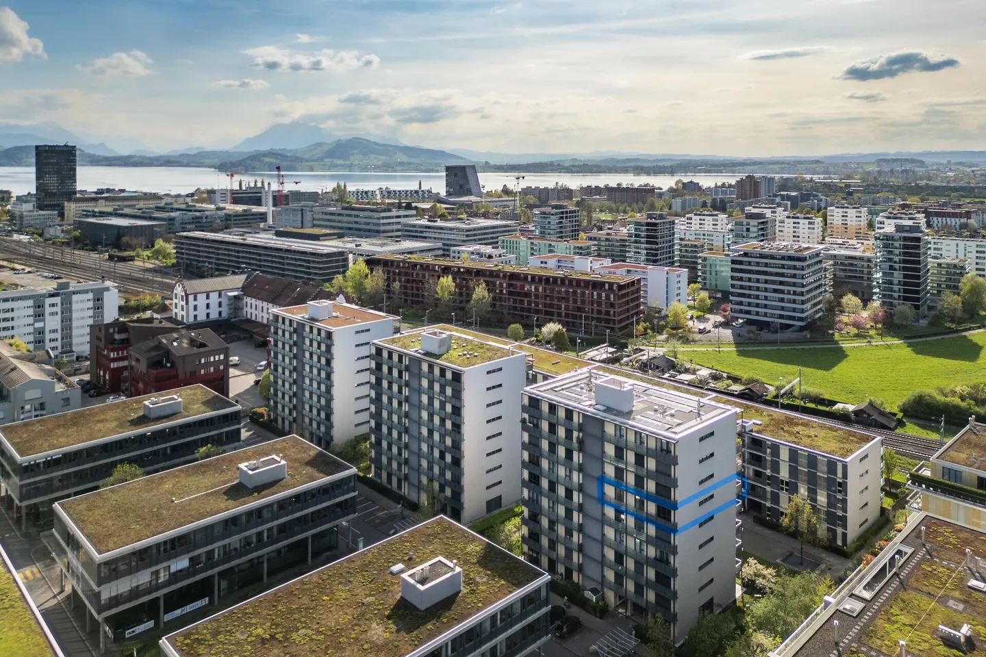 Appartement de 4 1/2 pièces en ville dans un emplacement central et calme à Zug - Photo 15 sur 17