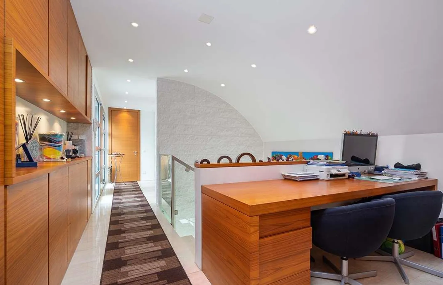 Elegante Villa mit Seeblick - Foto 12 von 13