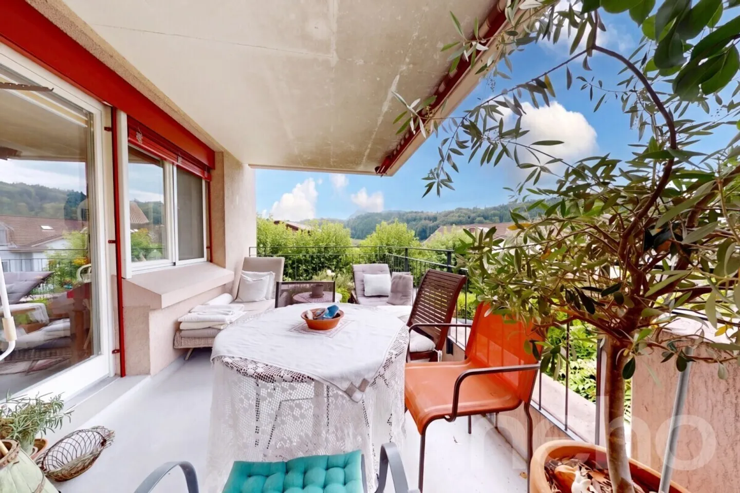 Luminoso appartamento di 4,5 stanze con 105 m², camino, 2 balconi e garage - Foto 12 di 12