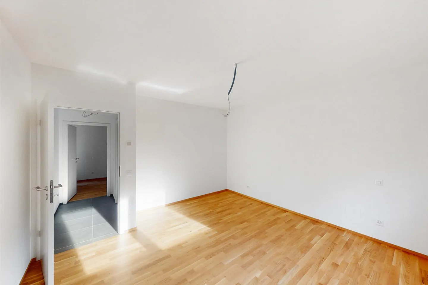 Moderner Komfort nur wenige Schritte von der Stadt entfernt - Foto 6 von 7