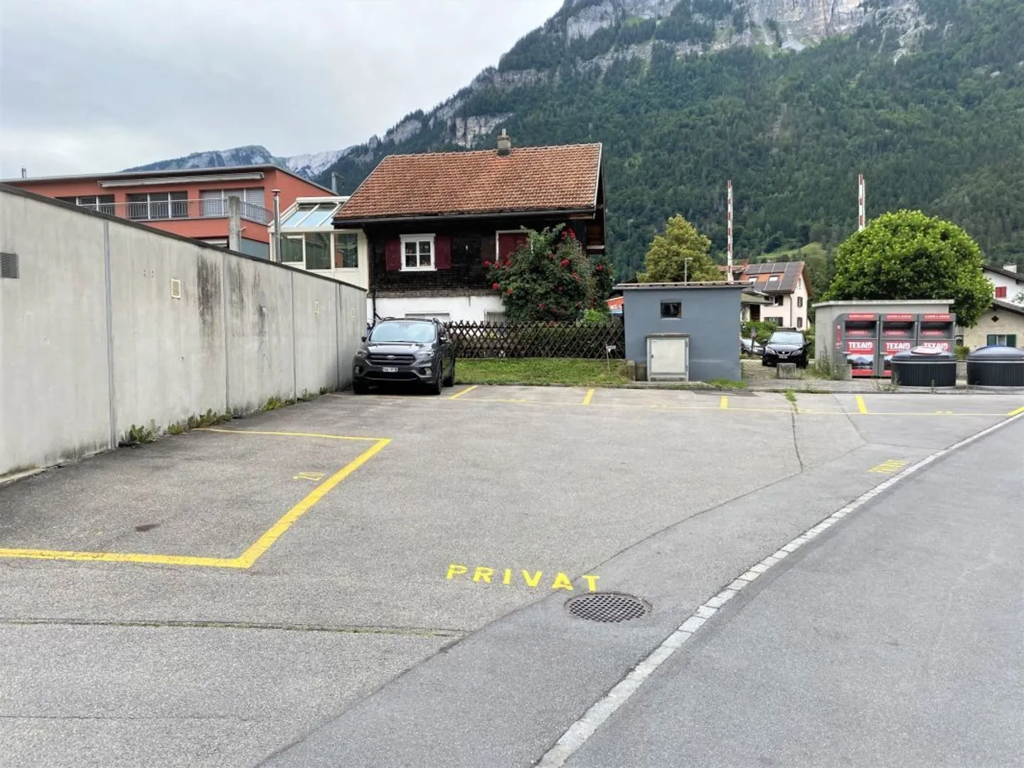 Posto auto - Domat/Ems - Foto 1 di 4