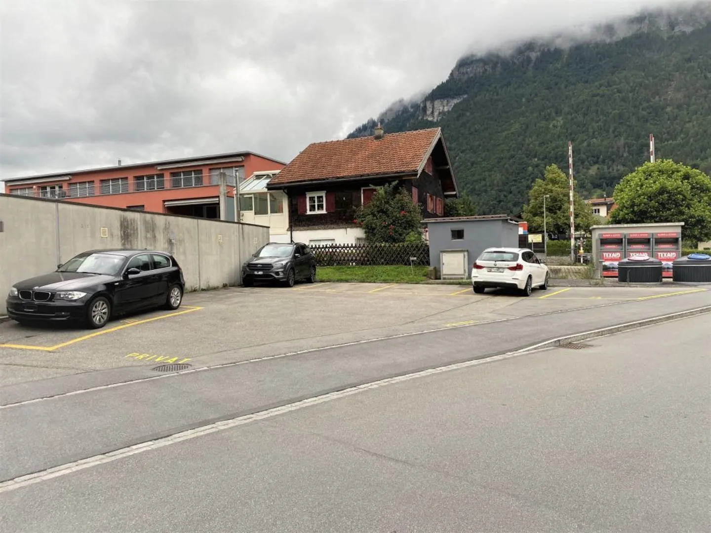 Posto auto - Domat/Ems - Foto 2 di 4