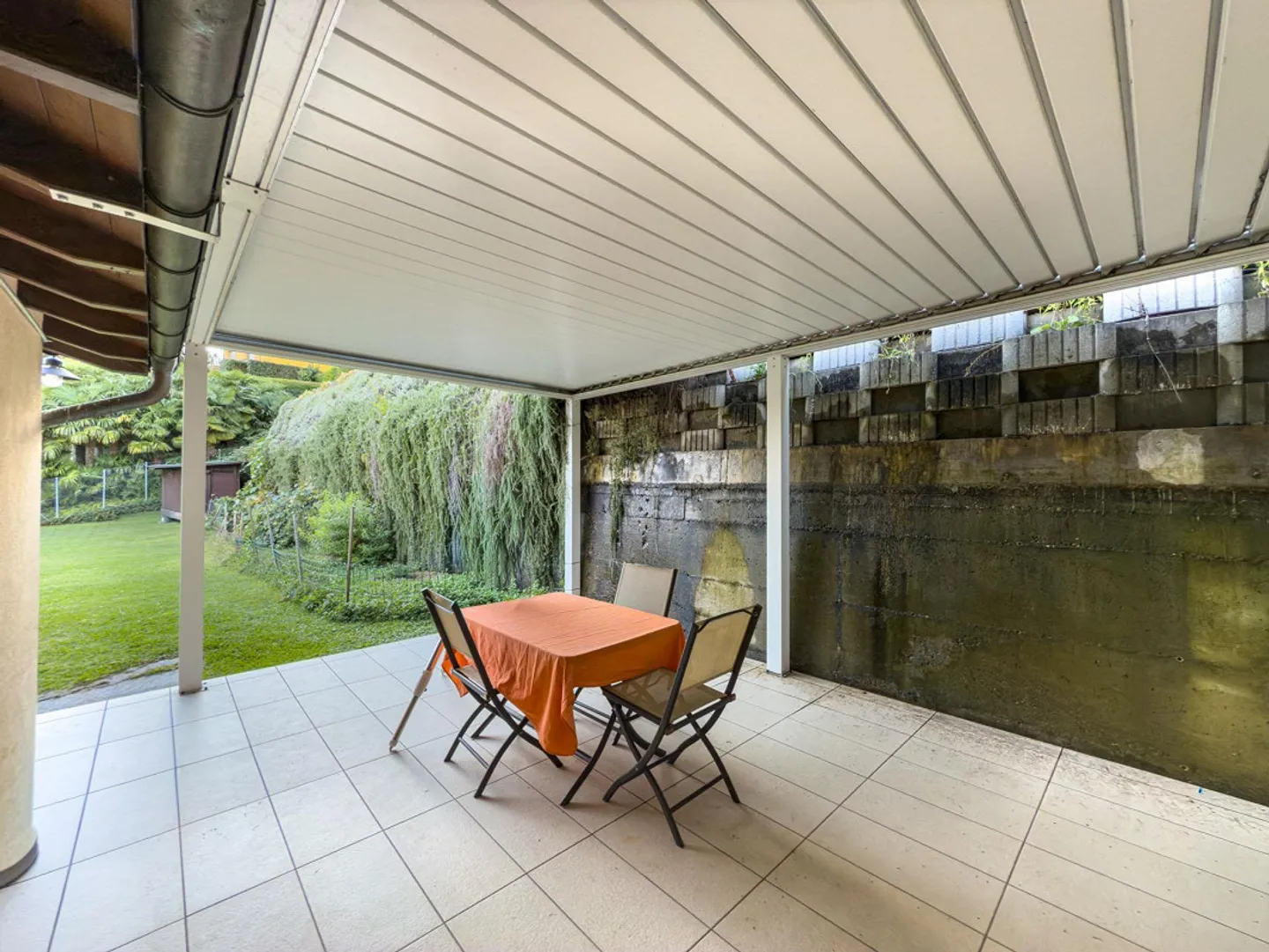 Maison avec 5,5 pièces et jardin à Porza - Photo 4 sur 8