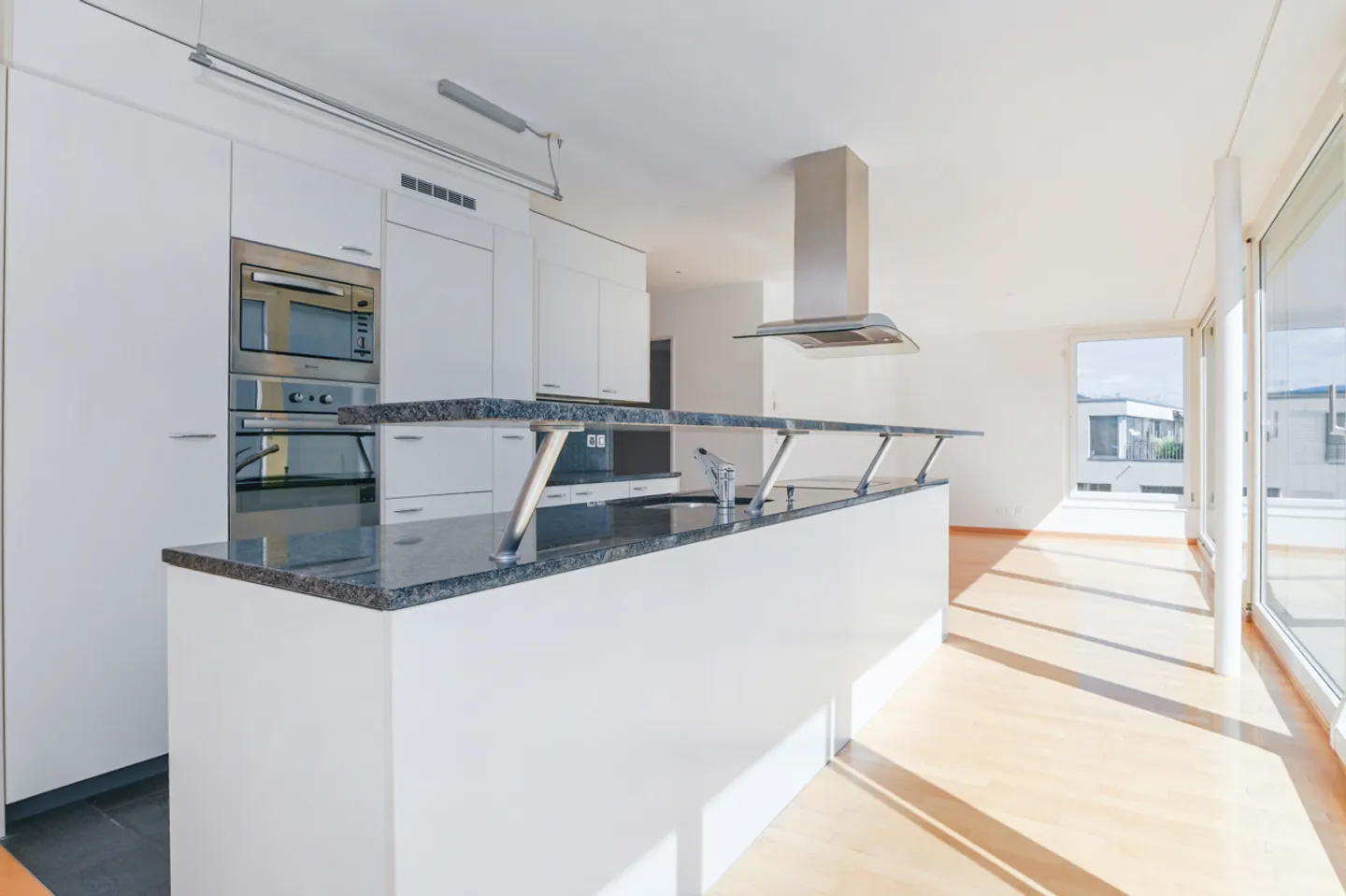 Vivre avec style, profiter de la nature - penthouse exclusif au bord de l'Aare - Photo 3 sur 10