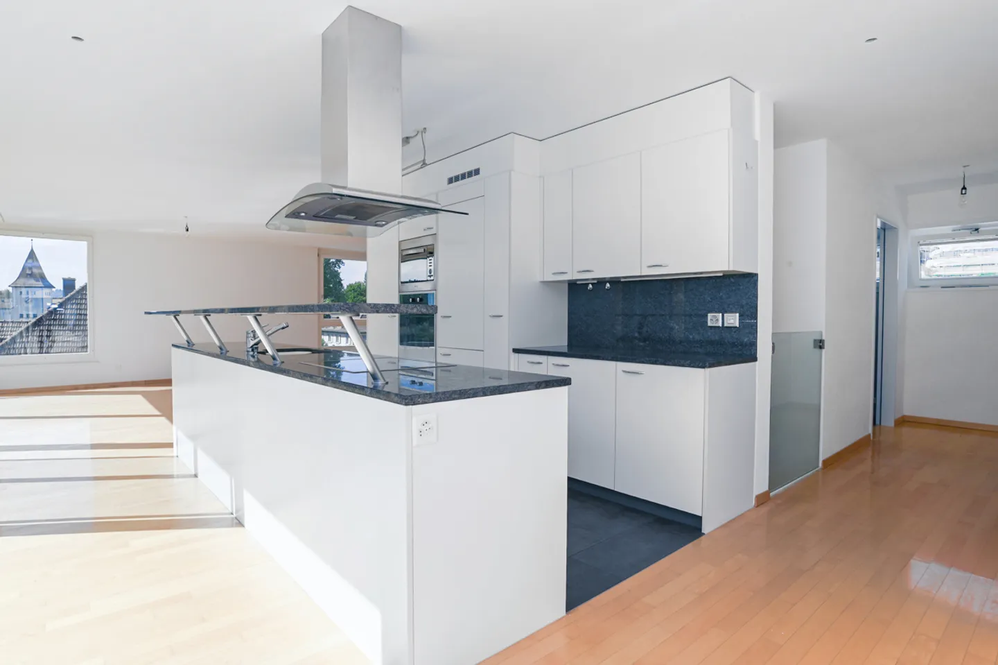 Vivre avec style, profiter de la nature - penthouse exclusif au bord de l'Aare - Photo 2 sur 10