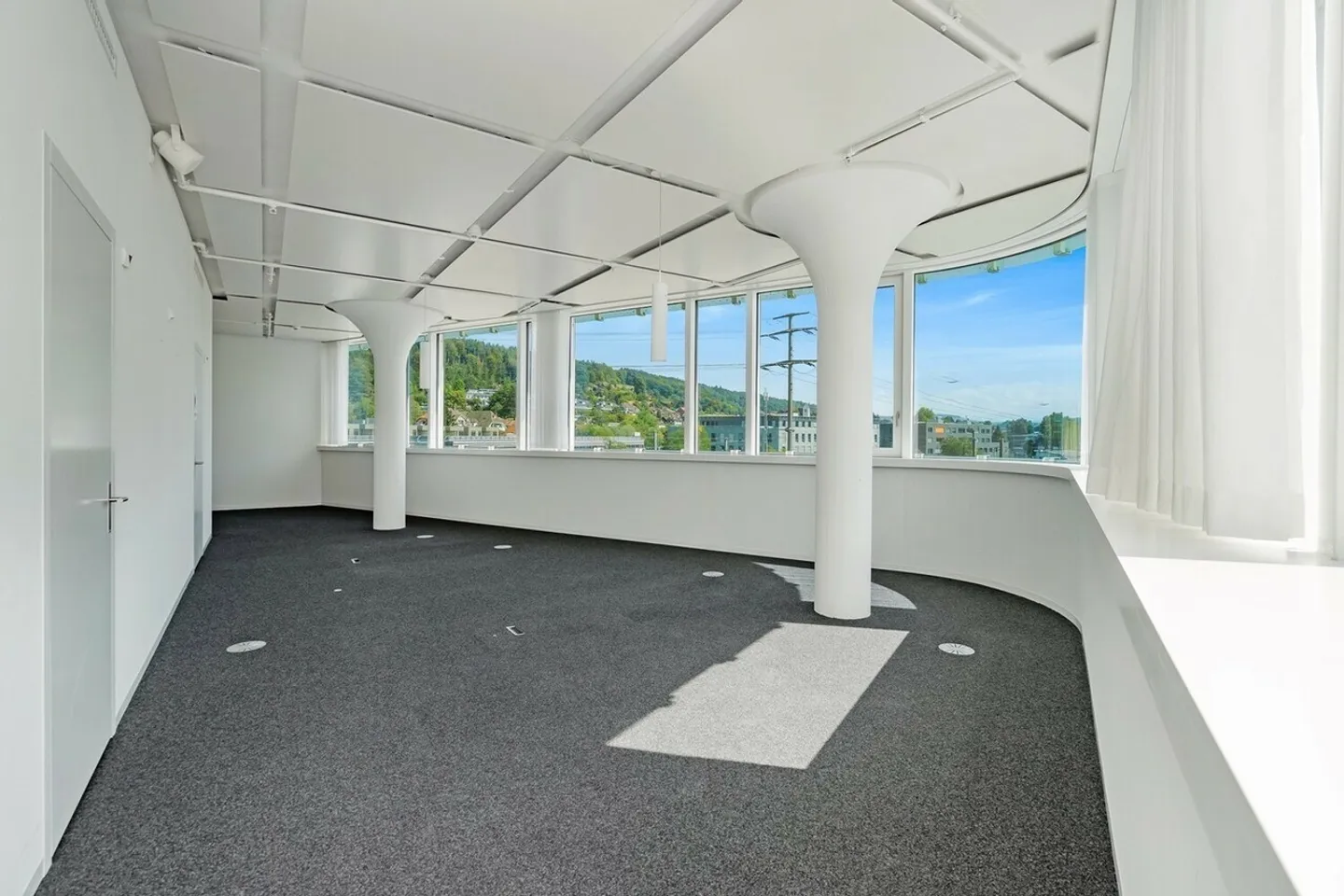Bureau Openspace - Flexible & Adaptable, parfait pour votre entreprise ! - Photo 7 sur 8