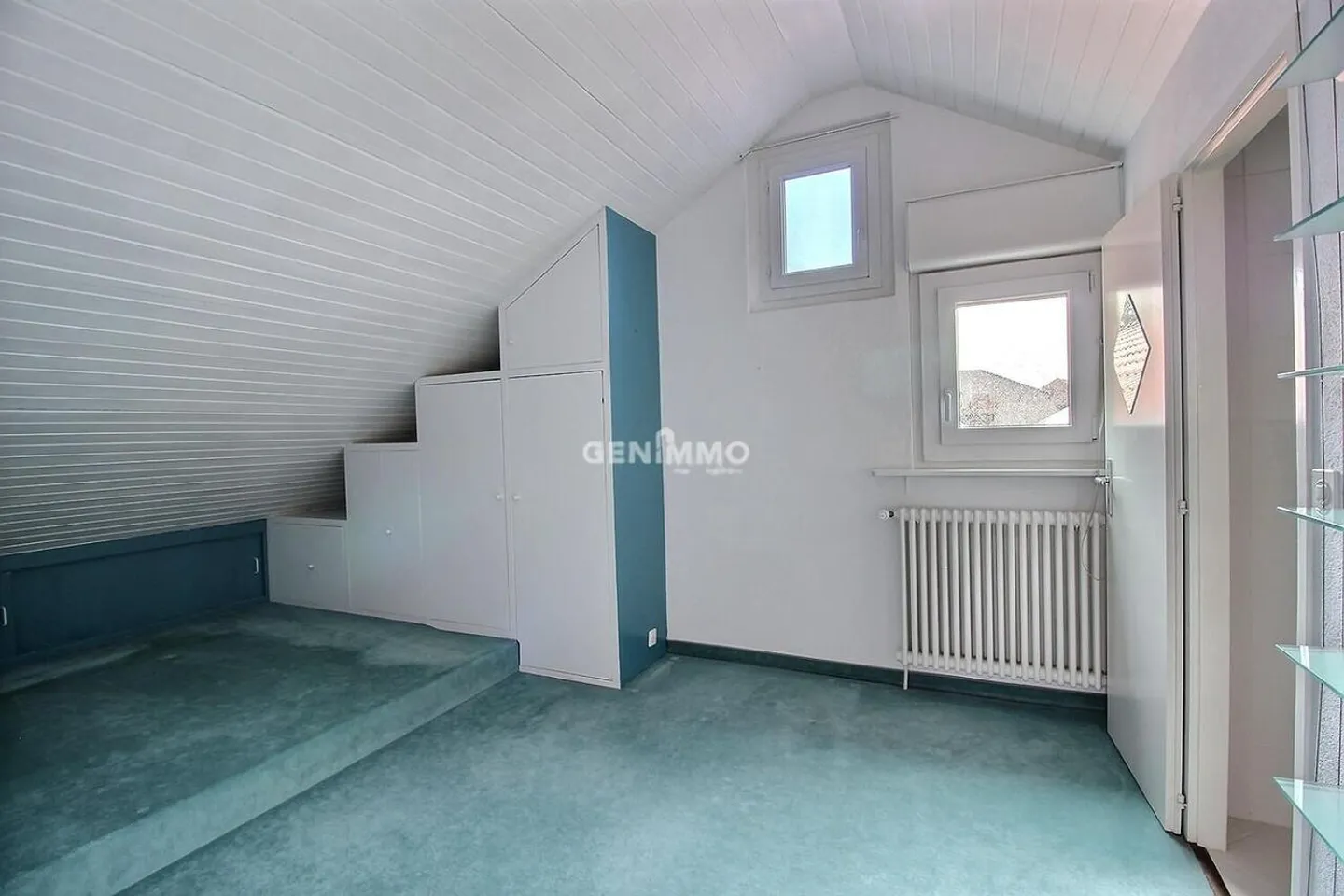 FOR RENT 6 ROOMS IN A QUIET LOCATION - Photo 8 of 8