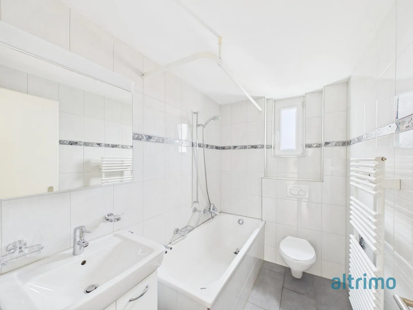 Appartement 3 pièces dans un emplacement calme près du centre-ville - Photo 7 sur 8