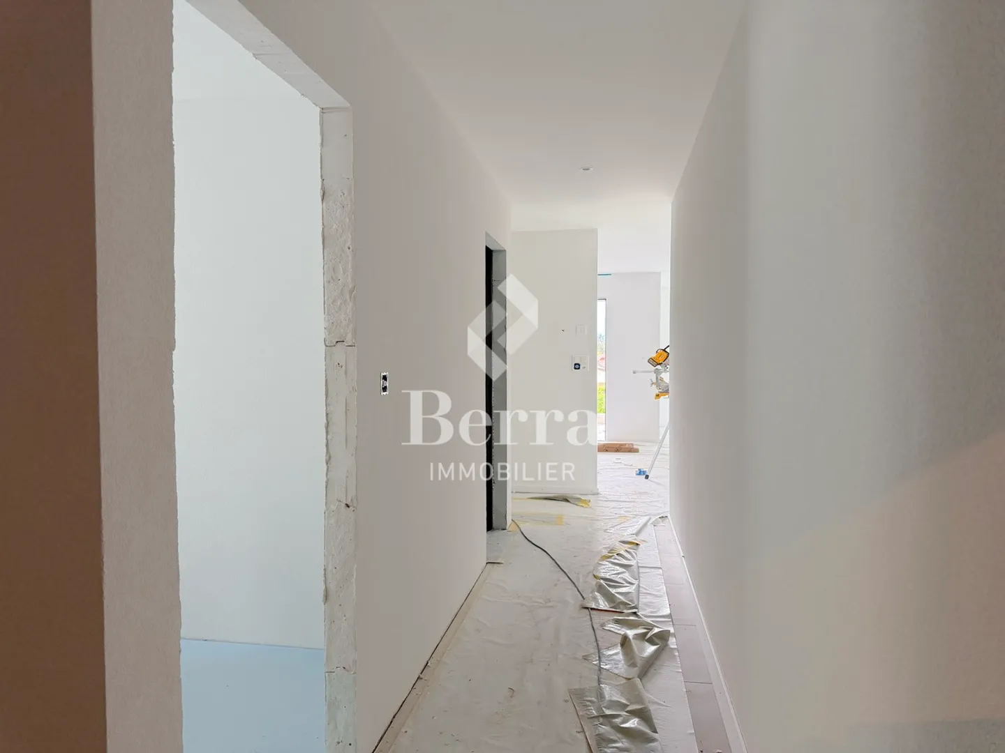 Verfügbar im Juni 2026 - Foto 28 von 30