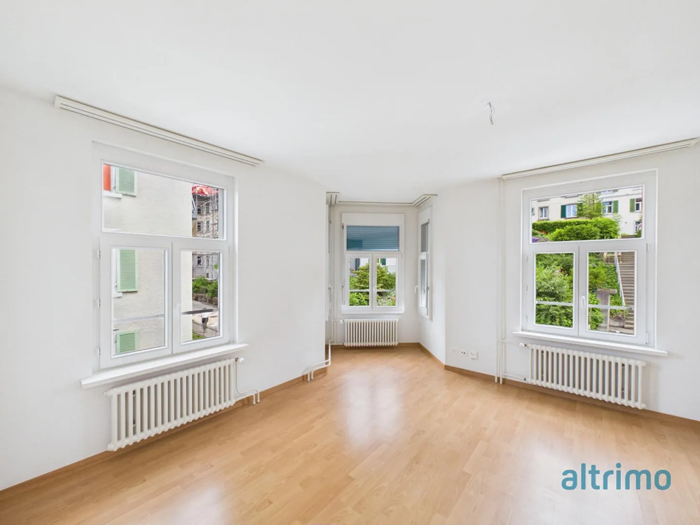 Appartement 3 pièces dans un emplacement calme près du centre-ville - Photo 5 sur 8