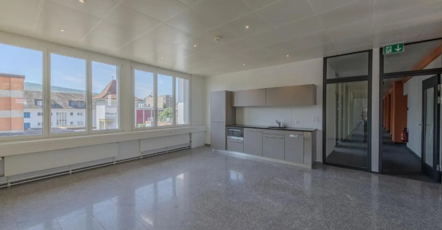 Flexible office spaces for your business success - Photo 7 of 9