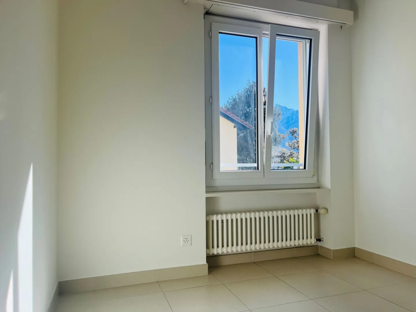 Appartement spacieux à Muralto - Photo 12 sur 36