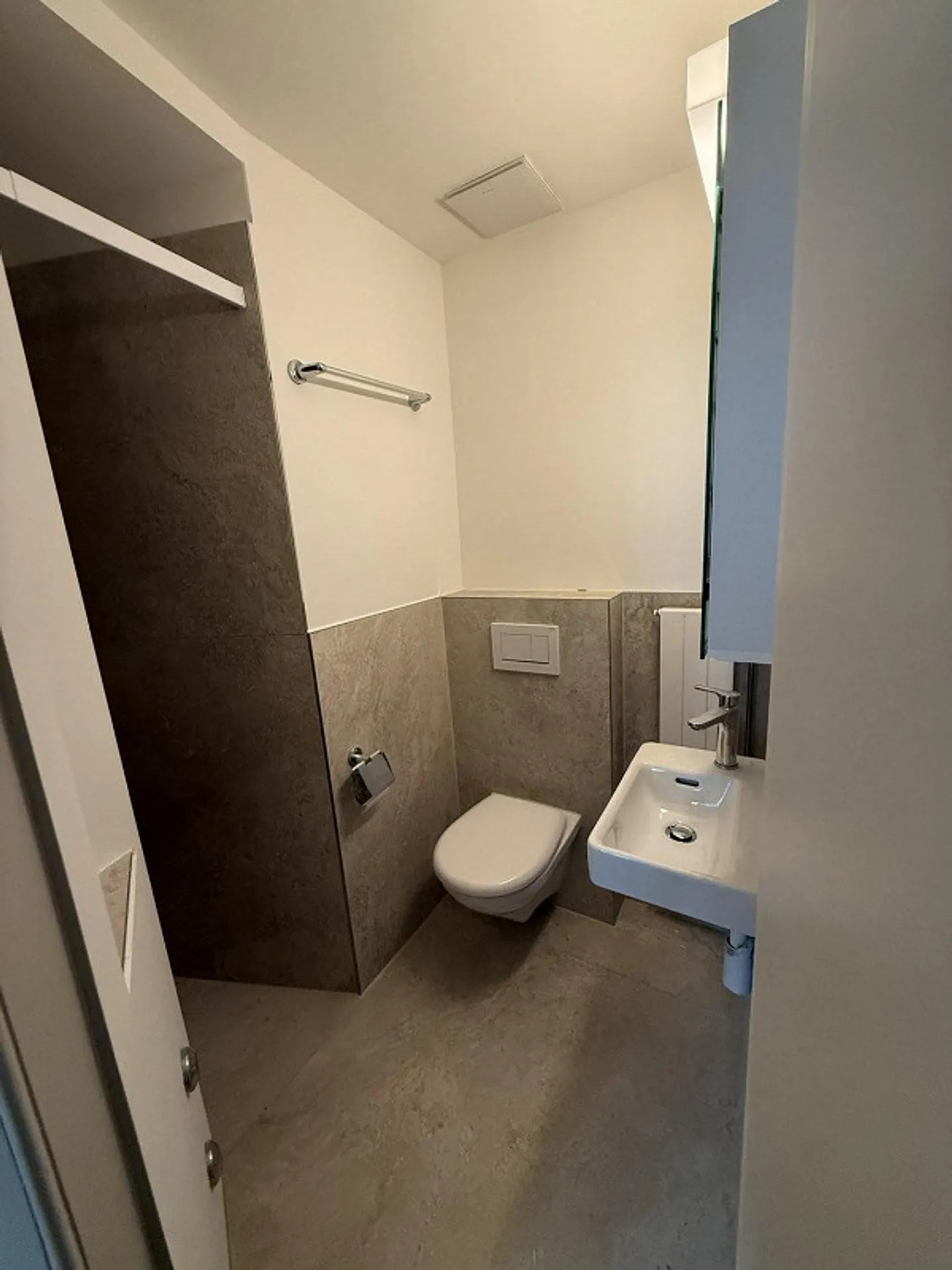 Camera arredata nel popolare quartiere 6 - Foto 4 di 4