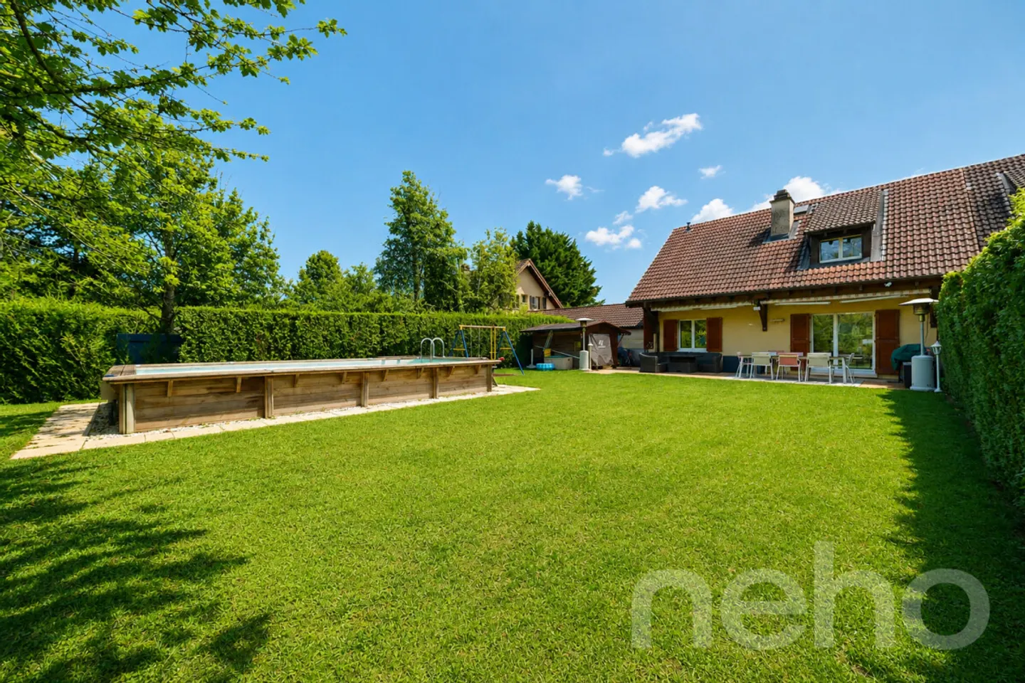Charming Semi-Detached Villa - Photo 3 of 13