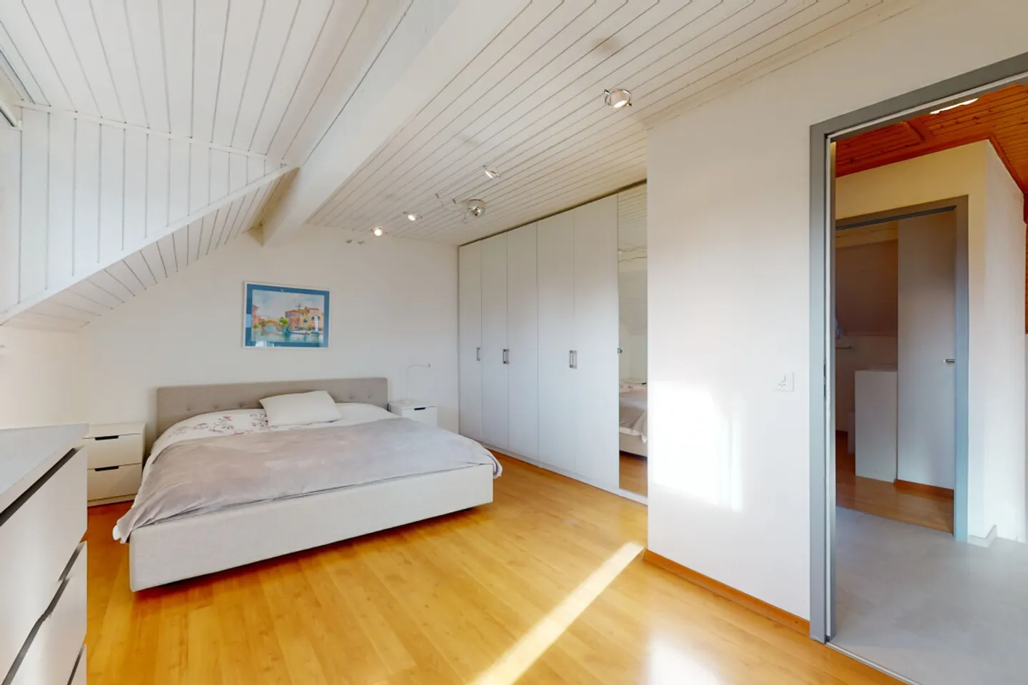 Charming Semi-Detached Villa - Photo 8 of 13