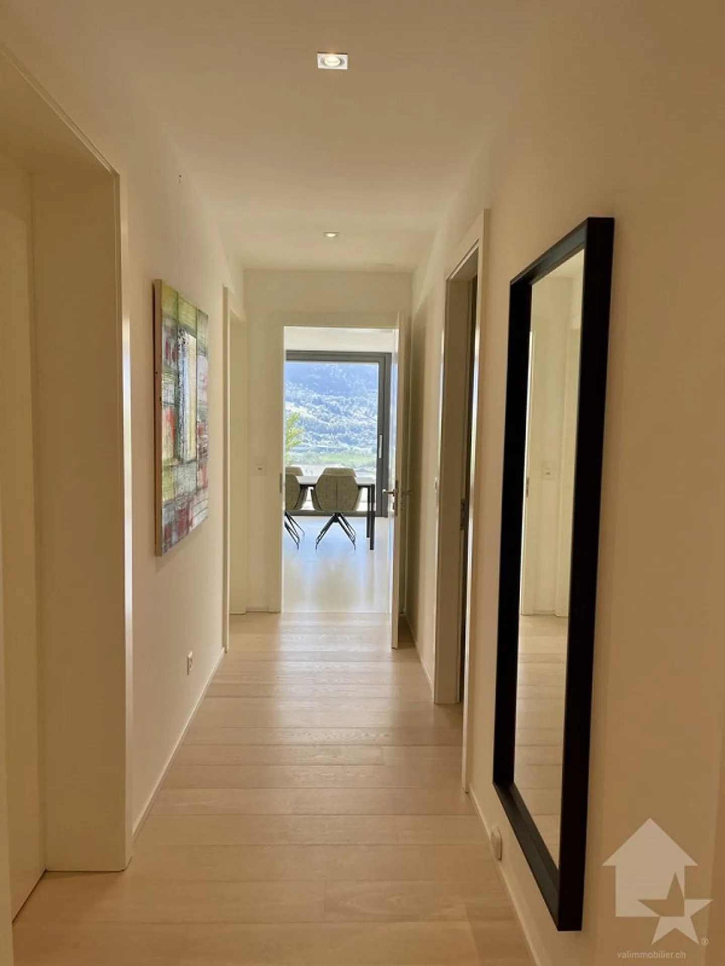 Zeitgenössische Wohnung mit Panoramablick über die Höhen von Sierre - Foto 18 von 22