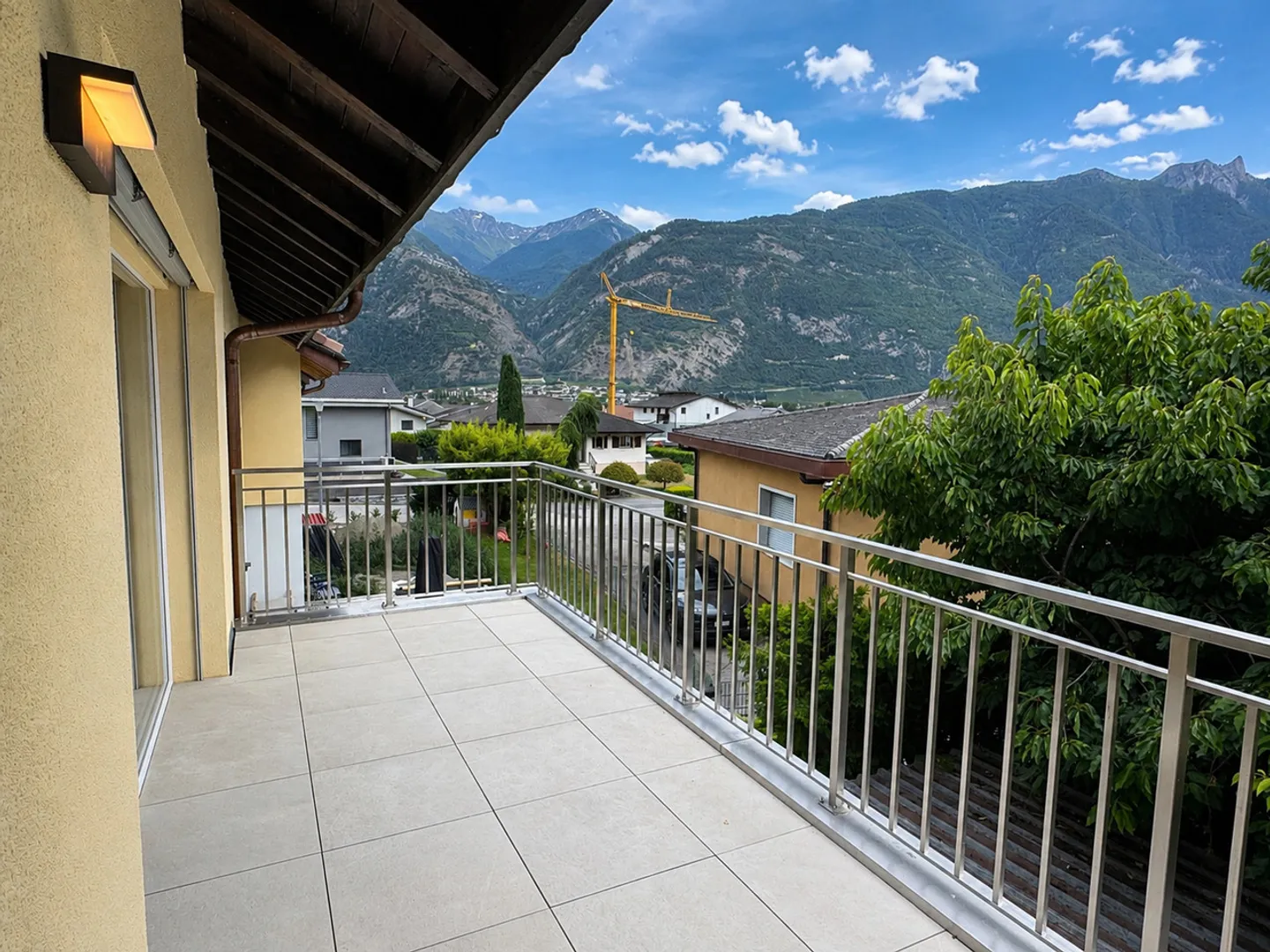 Charming Triplex in Leytron - Photo 8 of 12