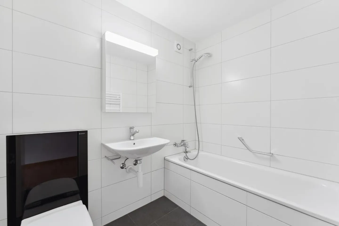 Appartamento luminoso su Sonnenhügel con grande terrazza - Foto 5 di 11