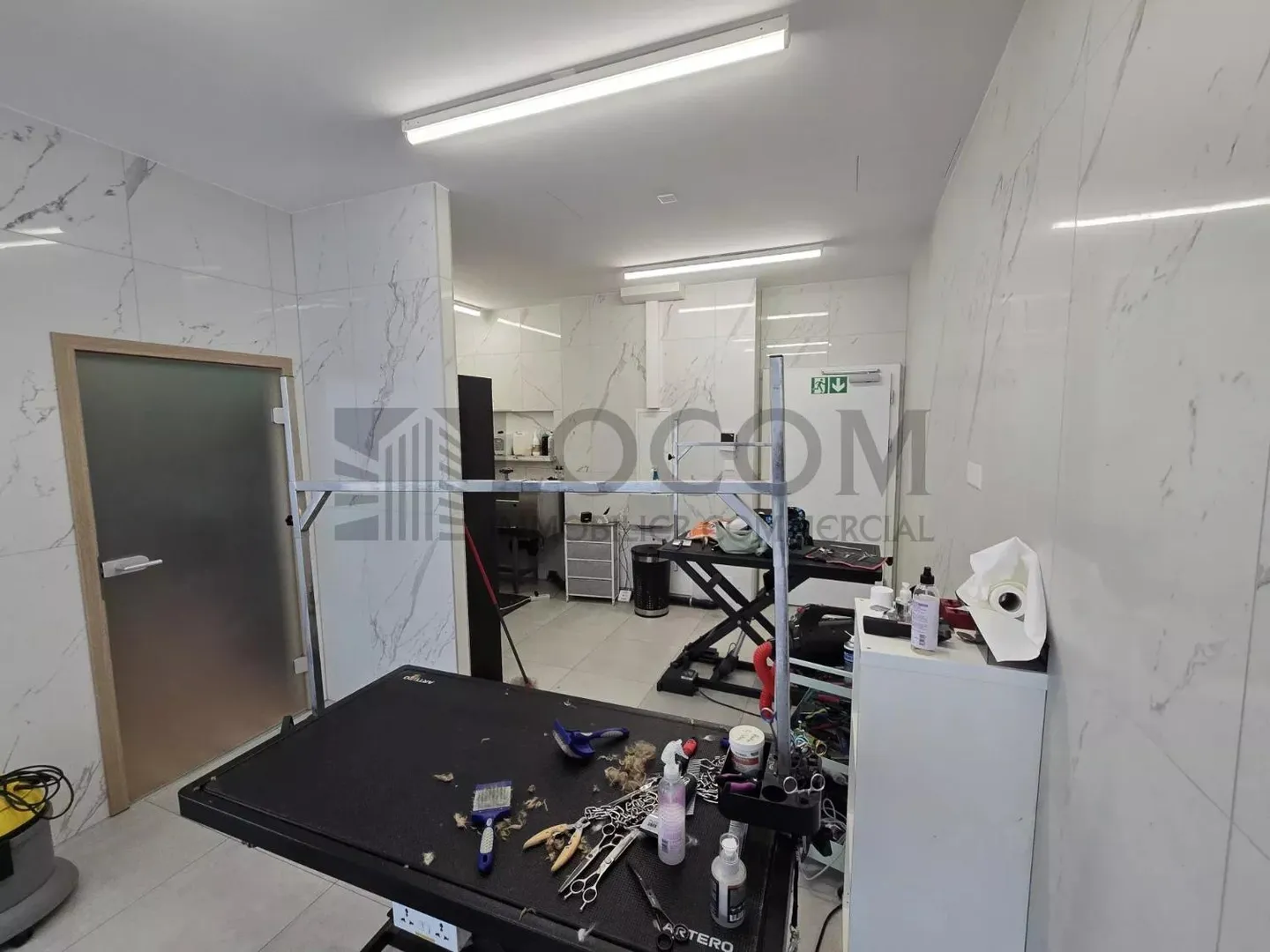 Kommerzielle Arkade mit hoher Sichtbarkeit - Foto 5 von 6