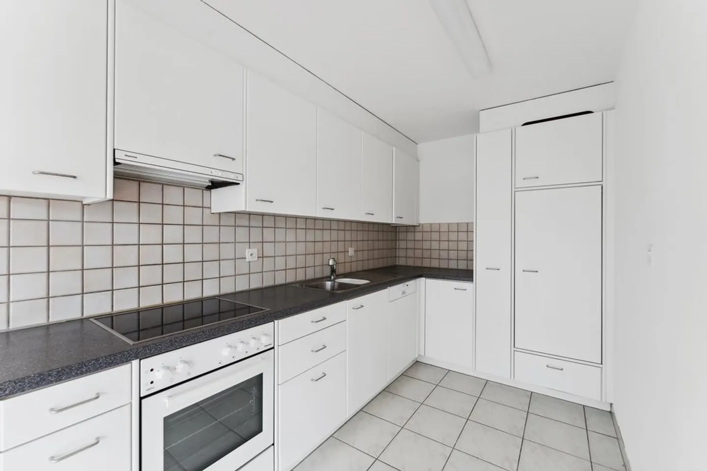 Appartamento luminoso su Sonnenhügel con grande terrazza - Foto 3 di 11