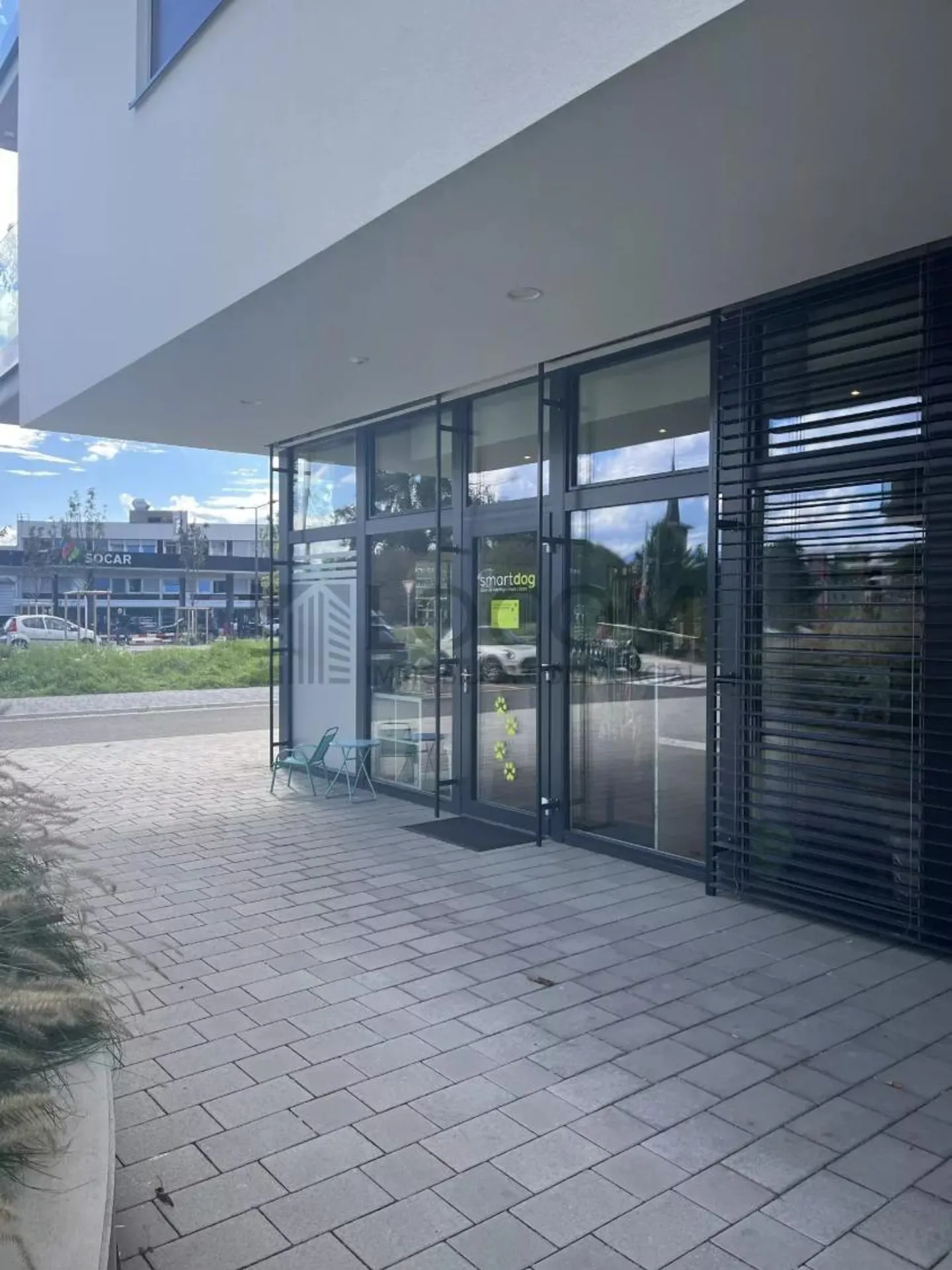 Kommerzielle Arkade mit hoher Sichtbarkeit - Foto 3 von 6